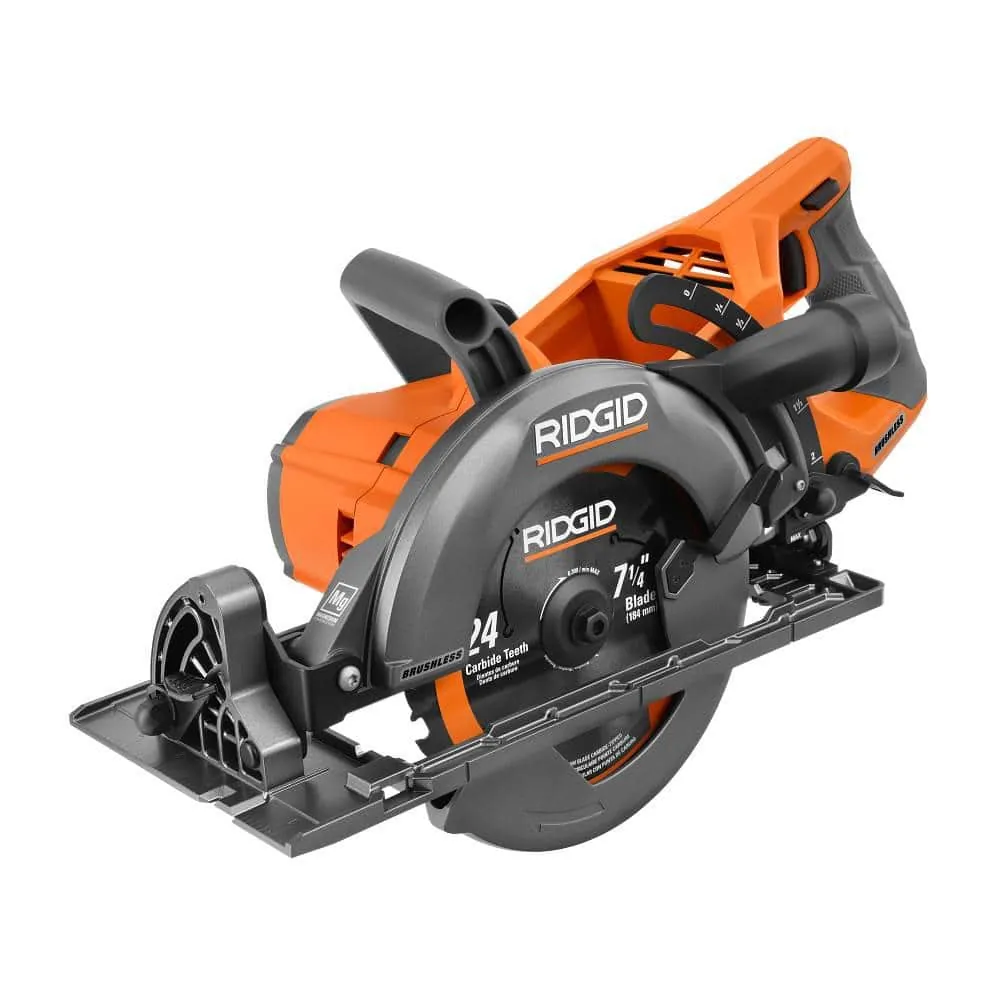 Ridgid R8658B 18V arka saplı daire testere, stüdyo ürün fotoğrafı