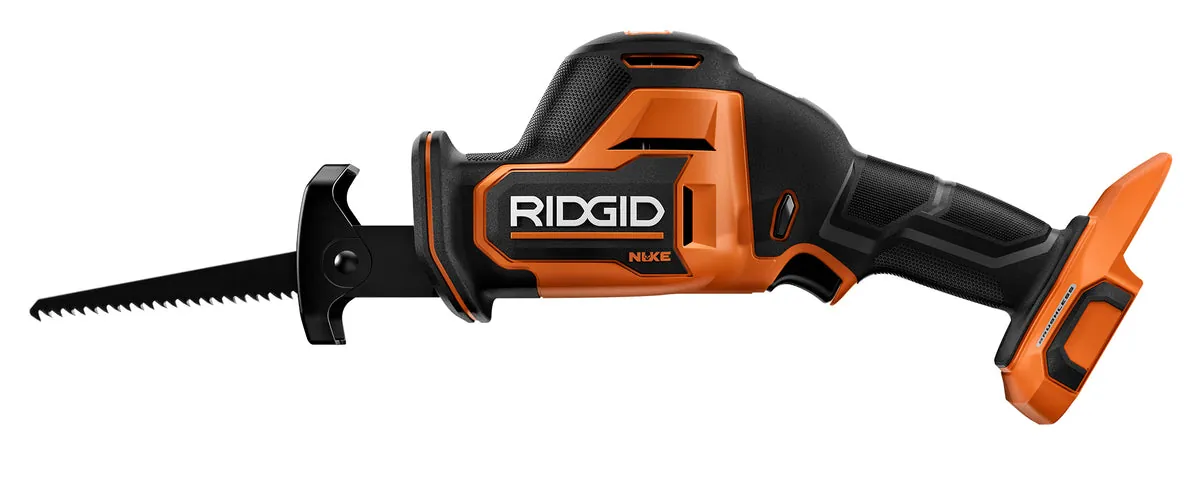 Ridgid RNKSRS01B 18V NUKE kompakt panter testere, stüdyo ürün fotoğrafı